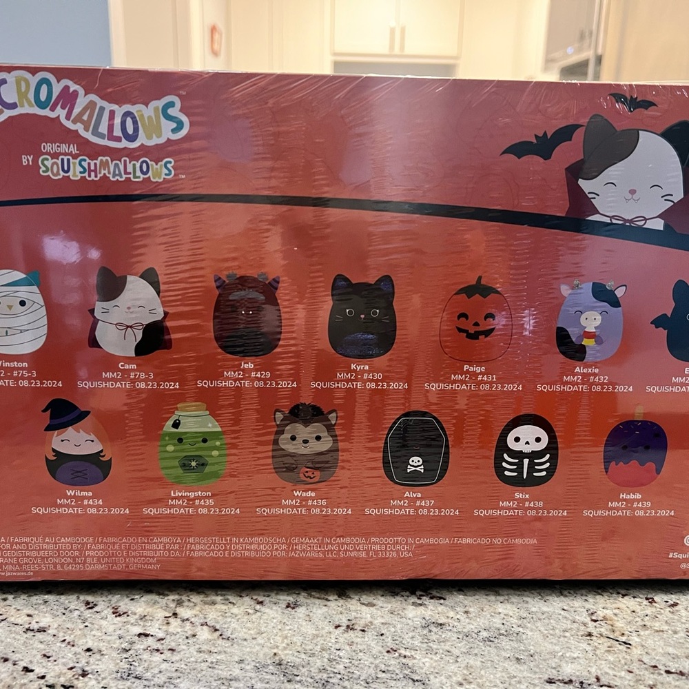 Squishmallows Halloween Surprise Set - Black, Red, White - Picture 6 of 6